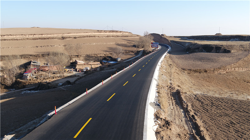 S217線(xiàn)景泰至定西公路榆中段改建工程（一期工程）施工2.JPG