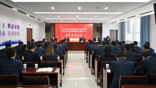 “持續(xù)學(xué)習(xí)與技能精進(jìn)是職業(yè)生涯不可或缺的基石。我深知扎實(shí)的專業(yè)知識(shí)是預(yù)算工作穩(wěn)固的根基，而嫻熟的軟件操作技能，則是提升工作效率、確保精準(zhǔn)無誤的銳利武器！”“今后我們將持續(xù)開展形式多樣、層次分明的技能培